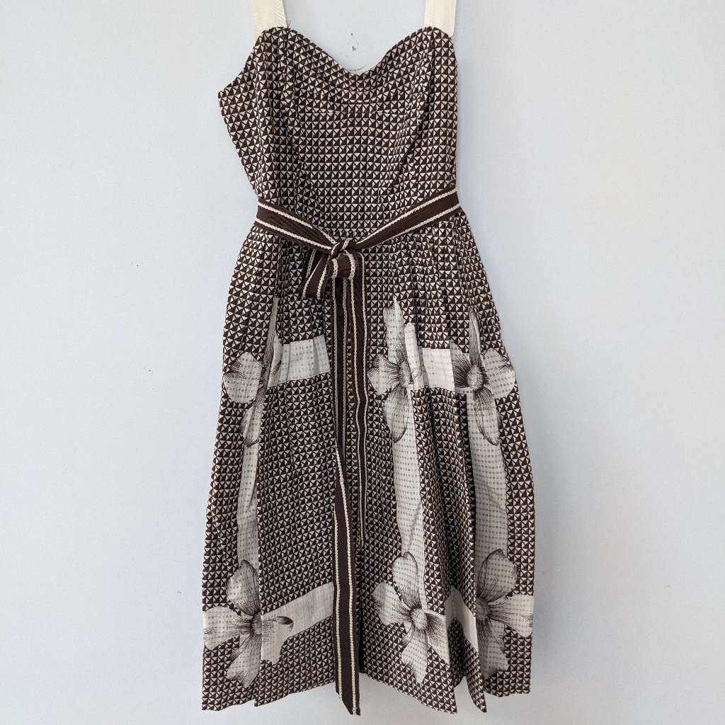 Edme & Esyllte, Pleated Skirt/Waist Tie Dress